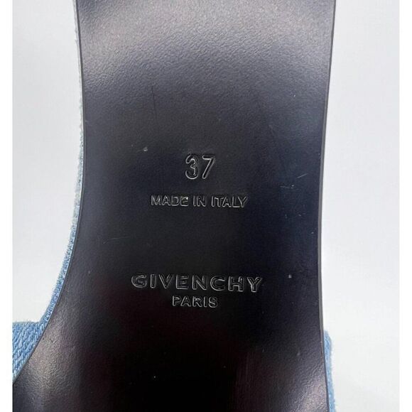 NWT GIVENCHY Light Blue Denim Silver Tone 4G Logo Flat Sandals Size EU37 - Picture 8 of 9